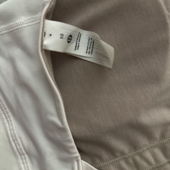 Lululemon white sportsbra - Picture 3 of 3